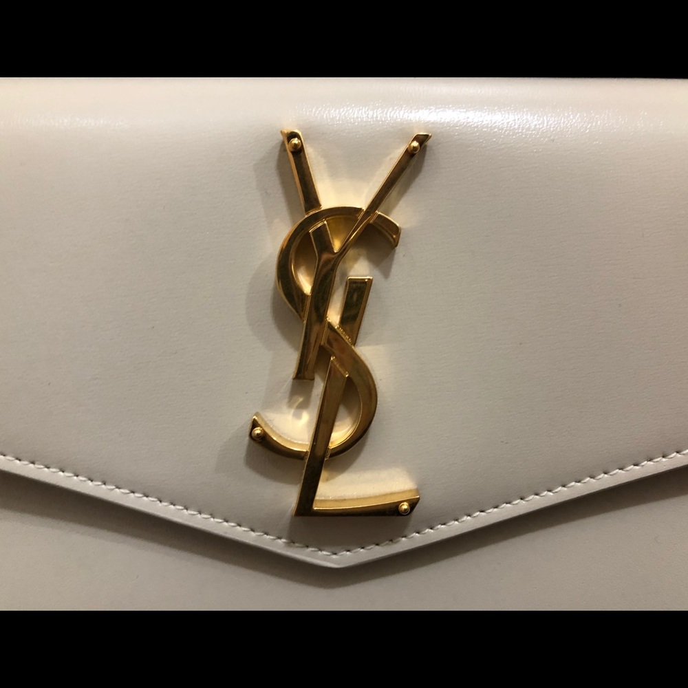 YSL Uptown Clutch - Smooth Leather & Gold Hardware - Picture 4 of 7